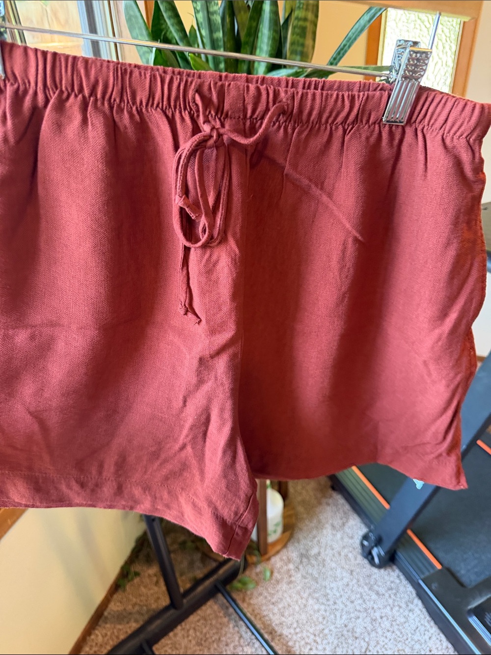H&M Women's Drawstring Linen-Blend Shorts in Rust